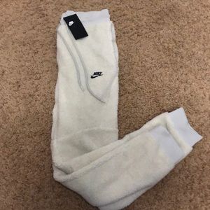 Nike Men's Tech Icon Sherpa Fleece Jogger